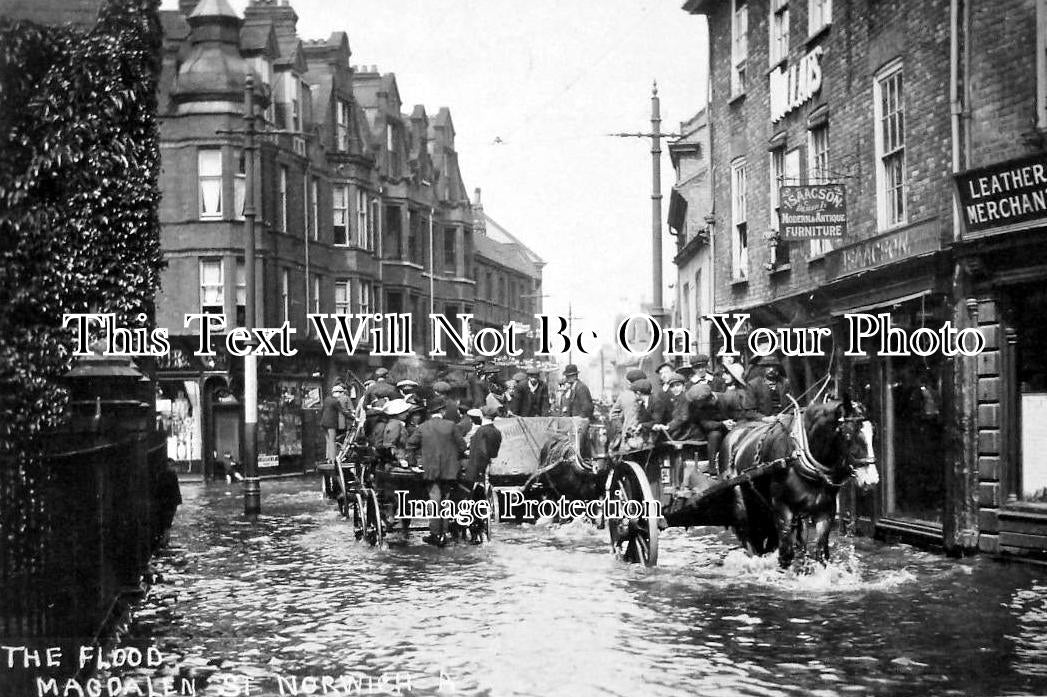 NF 182 - Magdalen Street, Norwich Floods, Norfolk