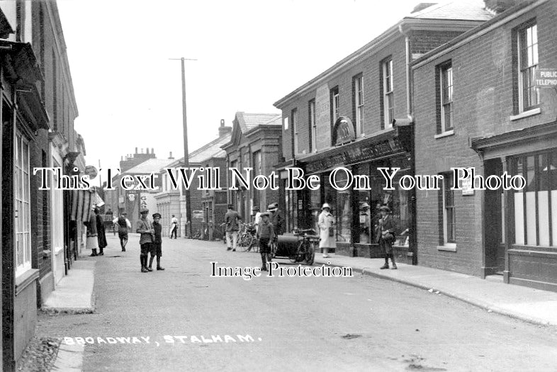 NF 1948 - Swan Hotel & Post Office, Broadway, Stalham, Norfolk