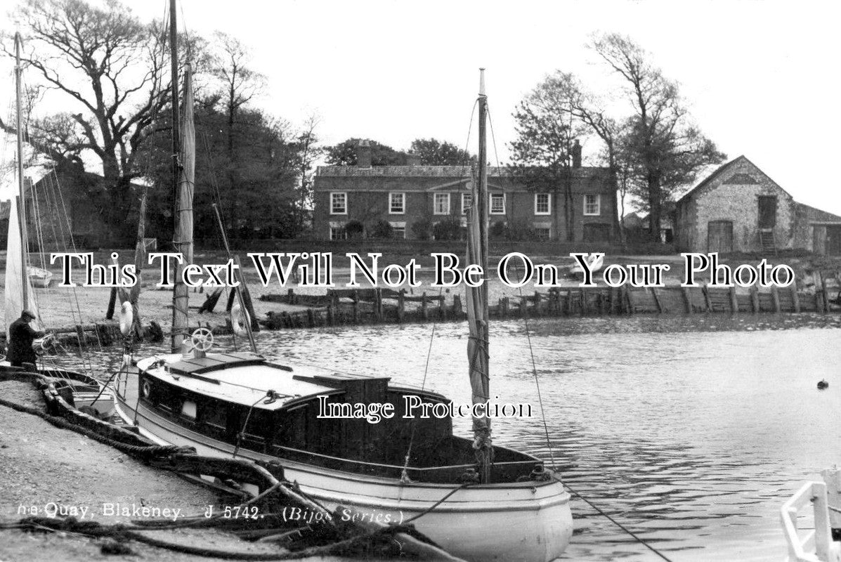 NF 2061 - The Quay, Blakeney, Norfolk