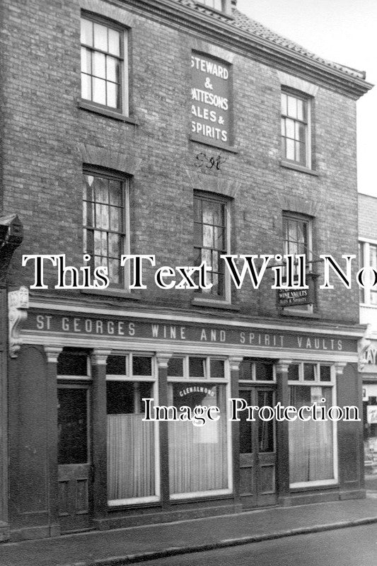 NF 211 - St Georges Tavern Pub, Great Yarmouth, Norfolk
