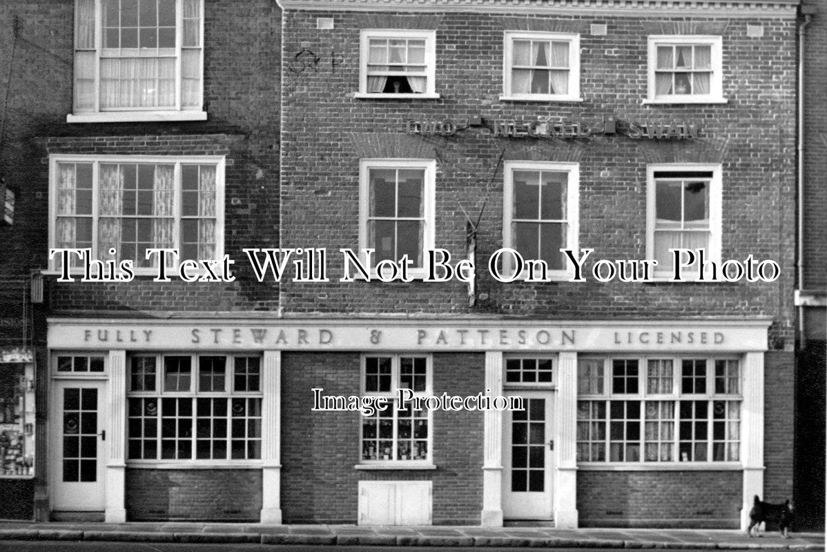 NF 229 - Two Necked Swan Pub, Great Yarmouth, Norfolk