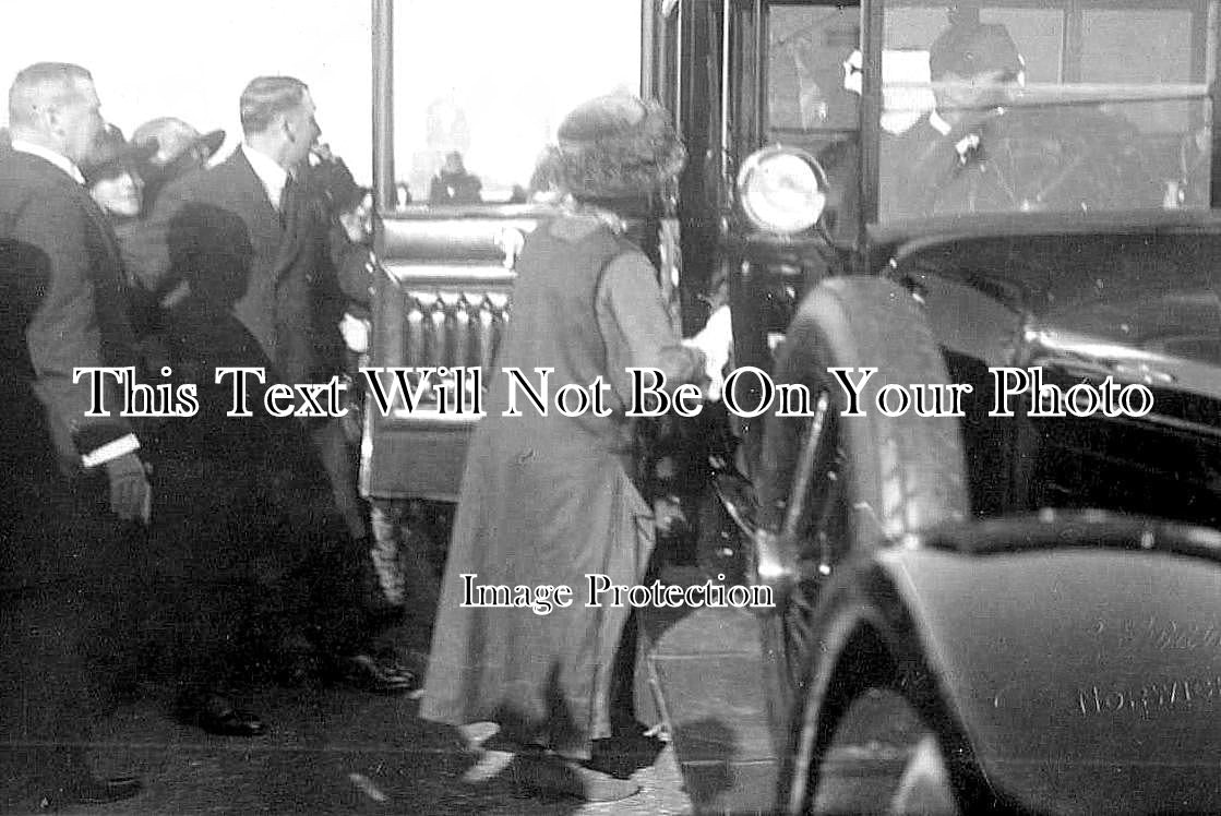 NF 2421 - Norwich Mile Cross King George V Queen Mary Royal Visit 1935
