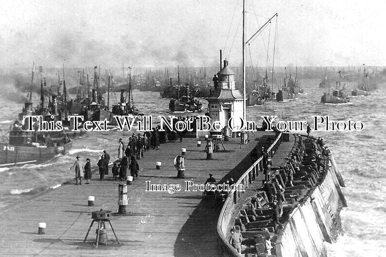 NF 2555 - Fishing Boats, Gorleston On Sea, Norfolk c1937
