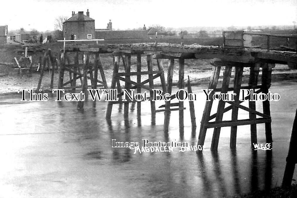 NF 2618 - Magdalen Bridge, Norfolk c1913
