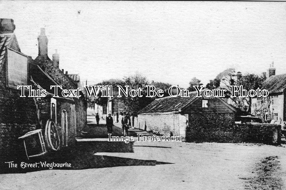 NF 265 - The Street, Weybourne, Norfolk c1918