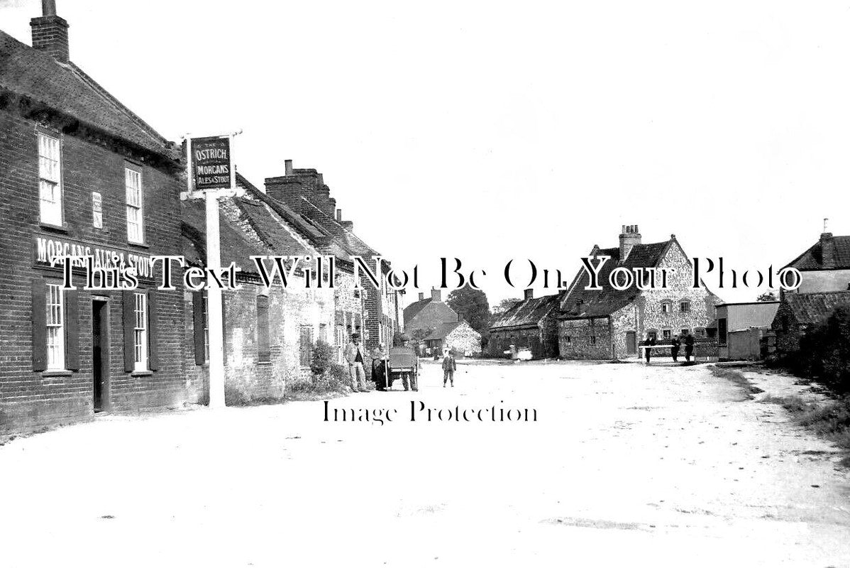 NF 2847 - The Ostrich Inn Pub, Fakenham Road, South Creake, Norfolk