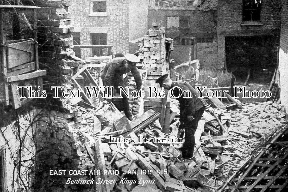 NF 2886 - Zeppelin Airship Air Raid, Bentinck Street, Kings Lynn, Norfolk 1915 WW1