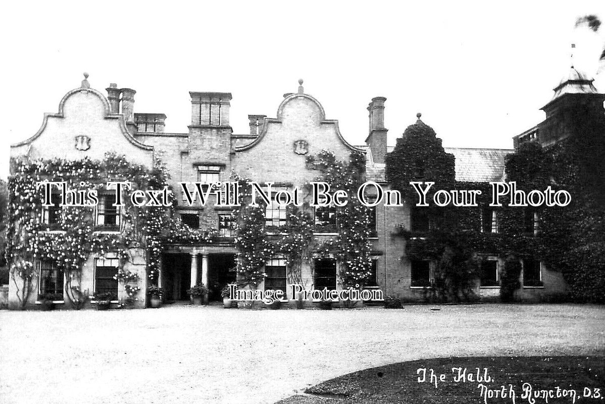 NF 3135 - The Hall, North Runcton, Norfolk c1912