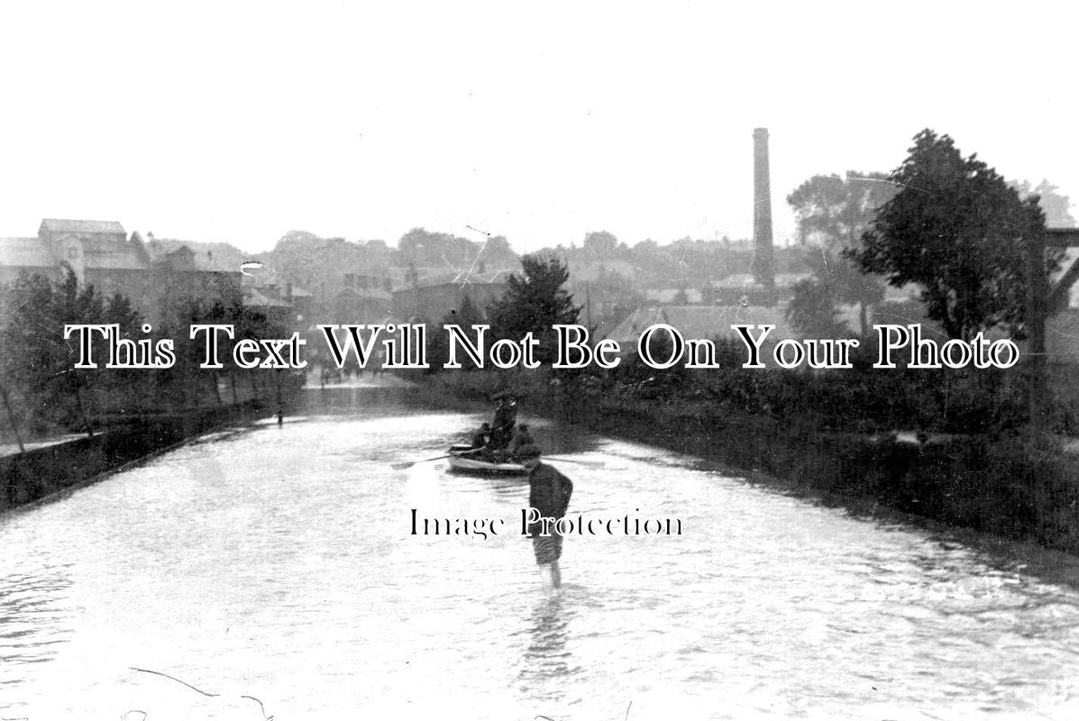 NF 3240 - Carrow Road, Norwich Floods, Norfolk 1912