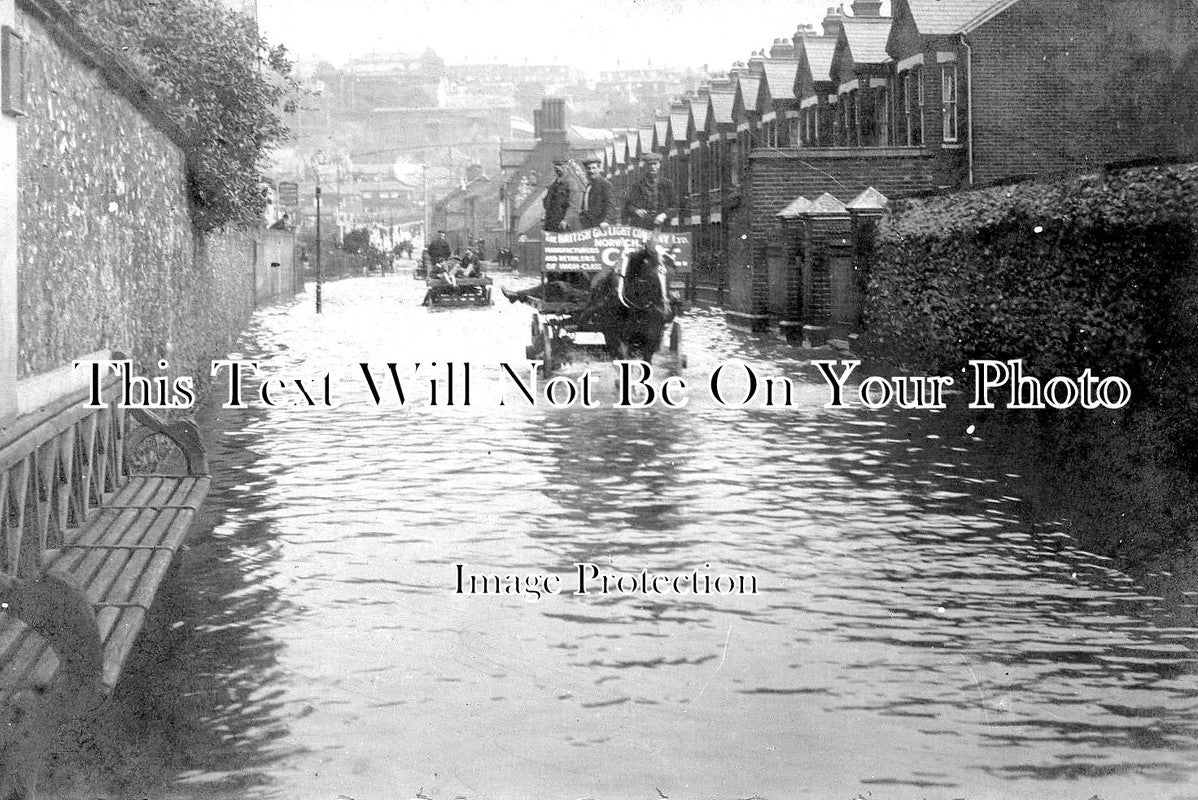 NF 3297 - Bishopgate Floods, Norwich, Norfolk 1912