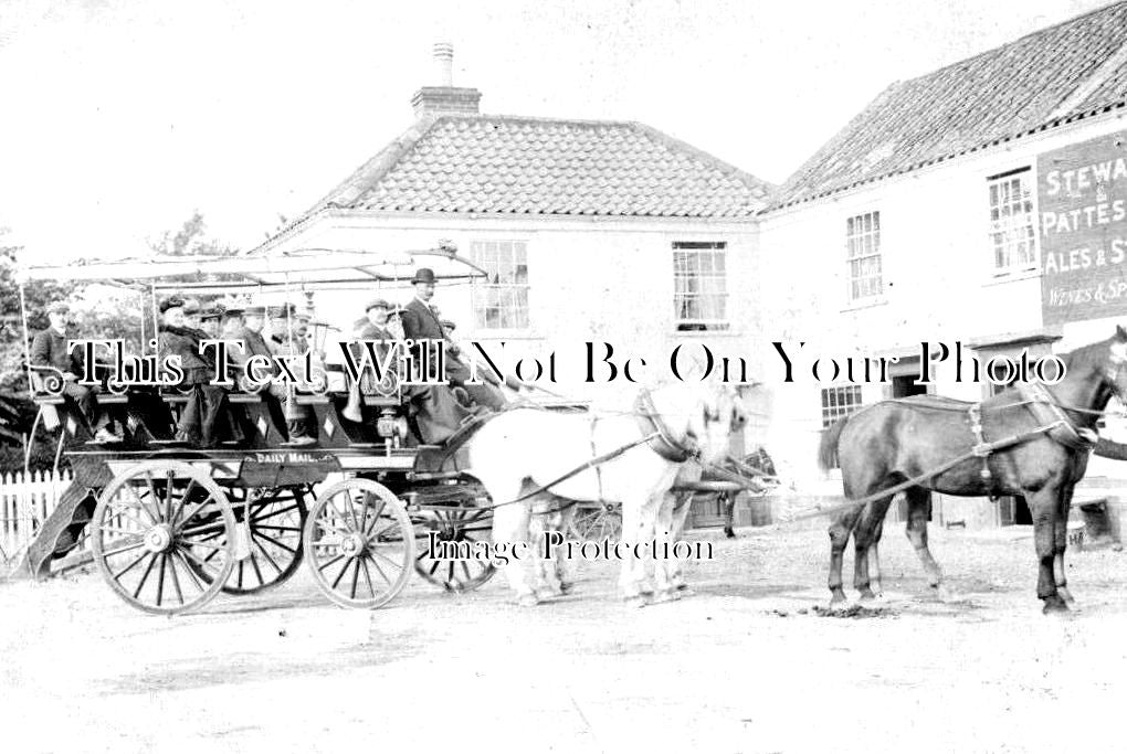 NF 3405 - White Hart Inn Pub, Hopton On Sea, Norfolk c1912