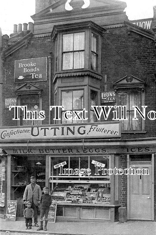 NF 3632 - Utting Stores, 42 Fullers Hill, Great Yarmouth, Norfolk c1920