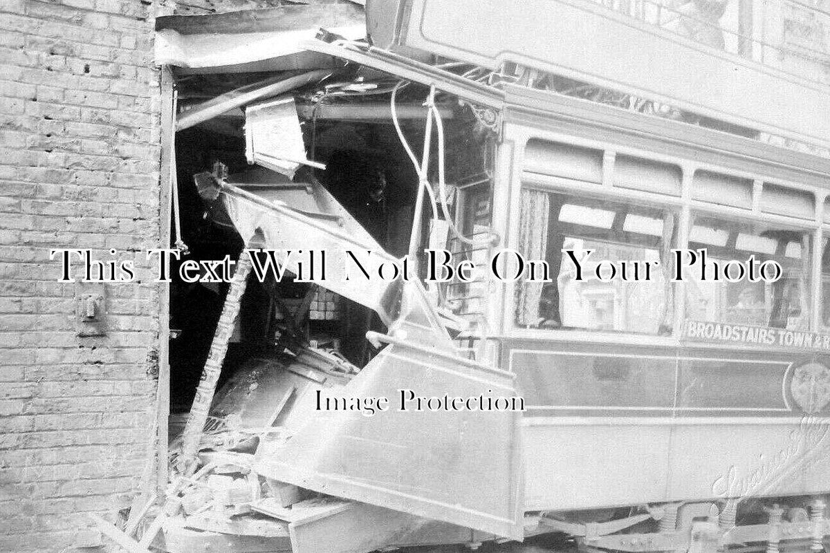 NF 3698 - Broadstairs Town & Ramsgate Tram Car Crash Accident