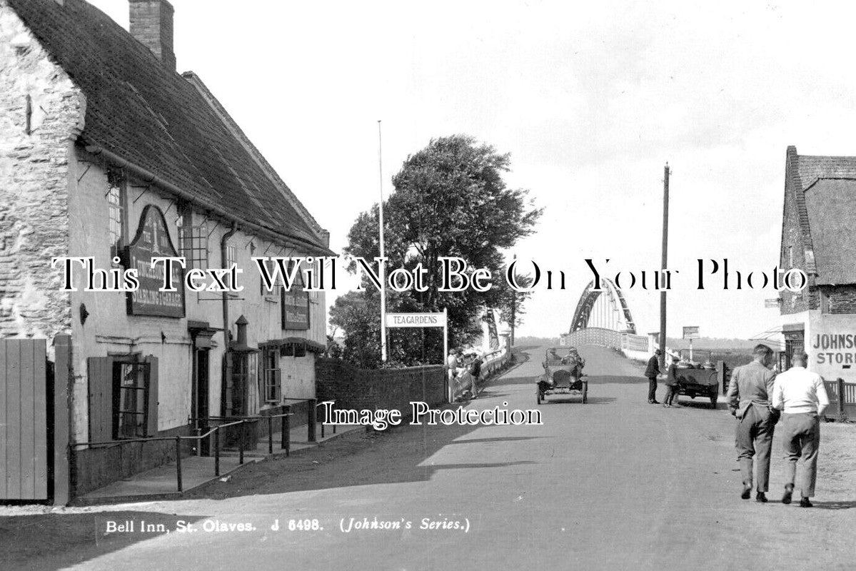 NF 3731 - Bell In Pub, St Olaves, Norfolk