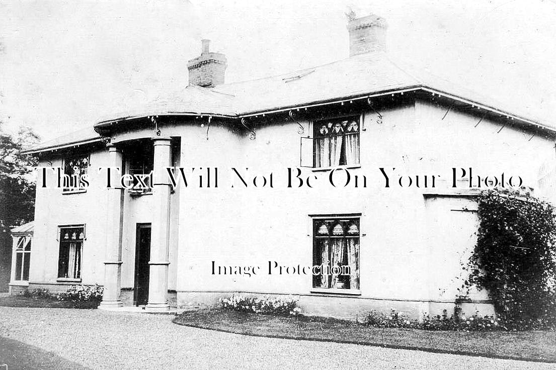 NF 4122 - House In Harleston, Norfolk