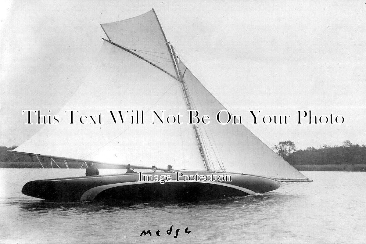 NF 4129 - Madge Sailing Boat Yacht, Norfolk Broads