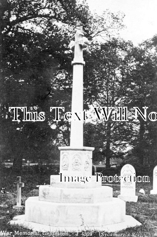 NF 4303 - Geldeston War Memorial, Norfolk