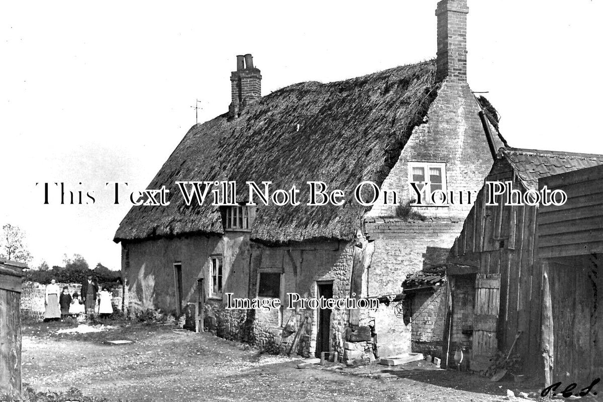 NF 4350 - Thatched House, Pentney, Kings Lynn, Norfolk