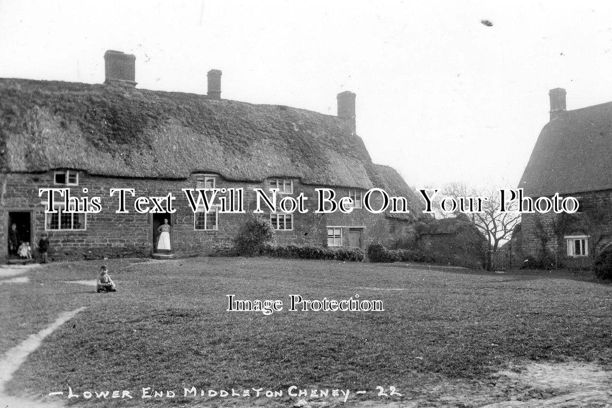 NH 432 - Old Cottages, Lower End, Middleton Cheney, Northamptonshire