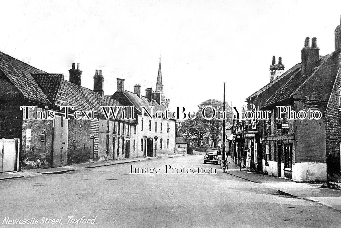 NT 1251 Newcastle Street, Tuxford, Nottinghamshire c1940 JB Archive