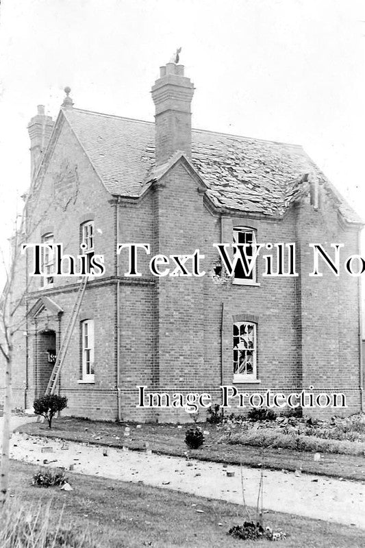 OX 1381 - Towmarsh Hospital Lightning Strike, Wallingford, Oxfordshire 1904