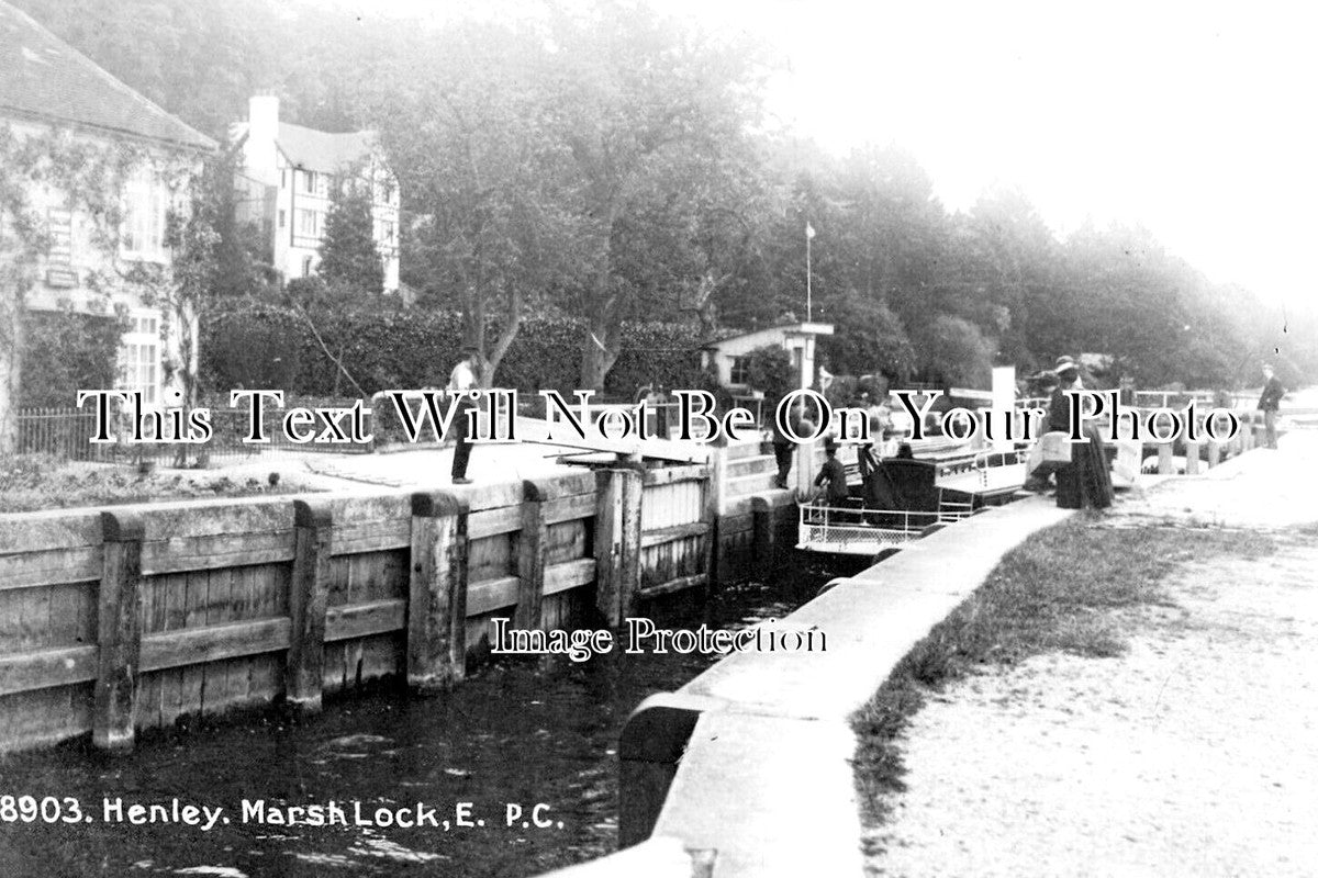 OX 1387 - Henley Marsh Lock, Henley On Thames, Oxfordshire c1908