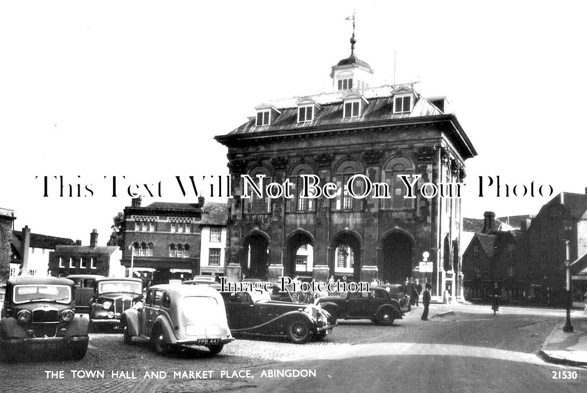 OX 1393 - Abingdon Market Place & Town Hall, Oxfordshire