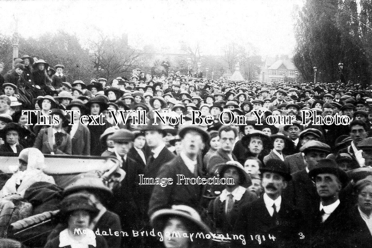 OX 1499 - Magdalen Bridge, May Morning, Oxford, Oxfordshire 1914