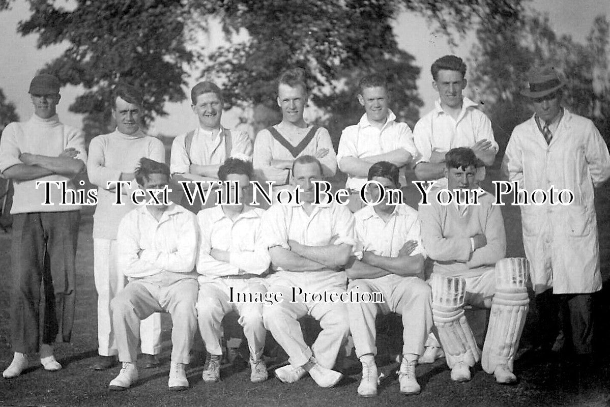 OX 1641 - Bampton Cricket Team, Oxfordshire c1929