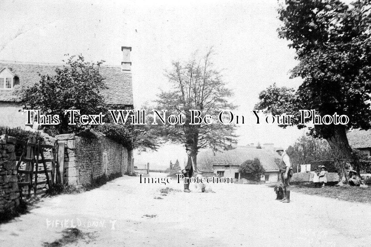 OX 442 - Fifield Village, Oxfordshire c1909