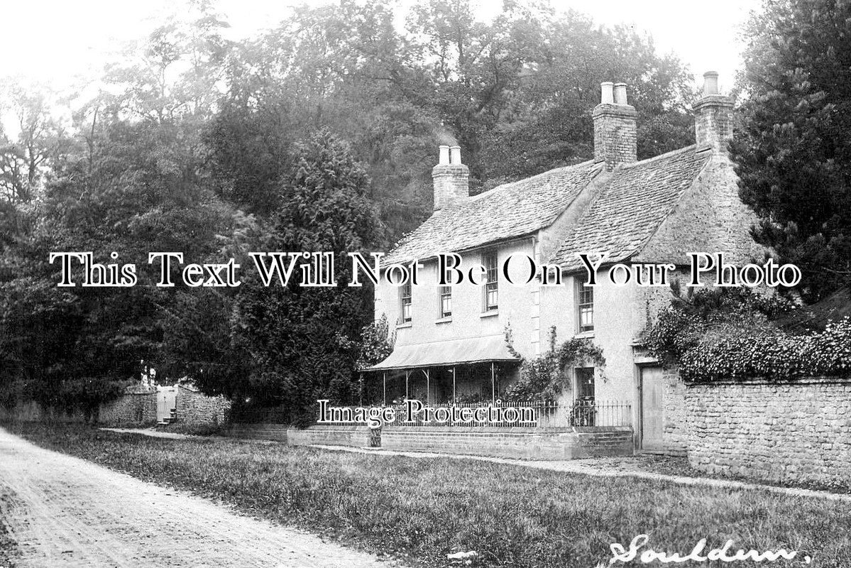 OX 503 - Large House, Souldern, Oxfordshire