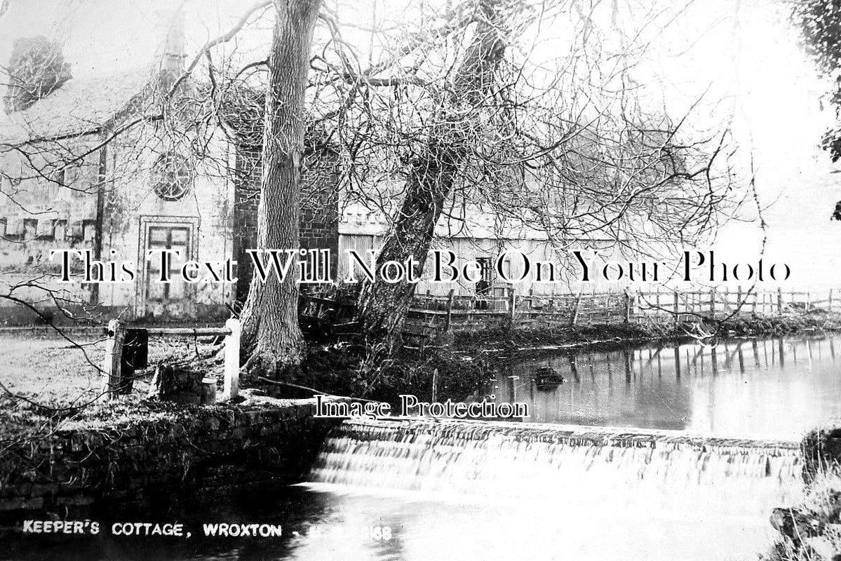 OX 693 - Keepers Cottage At Wroxton, Oxfordshire
