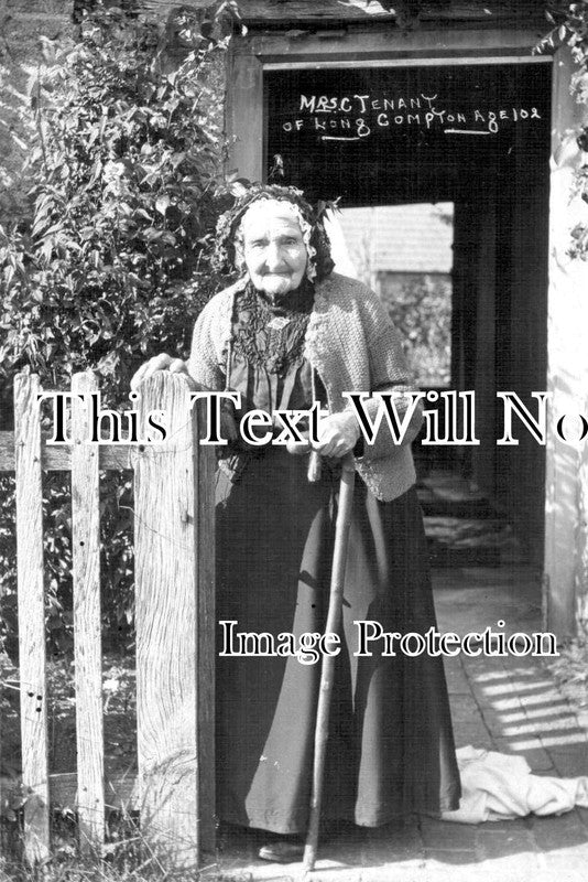 OX 747 - Mrs C. Tenant Age 102, Long Compton, Oxfordshire
