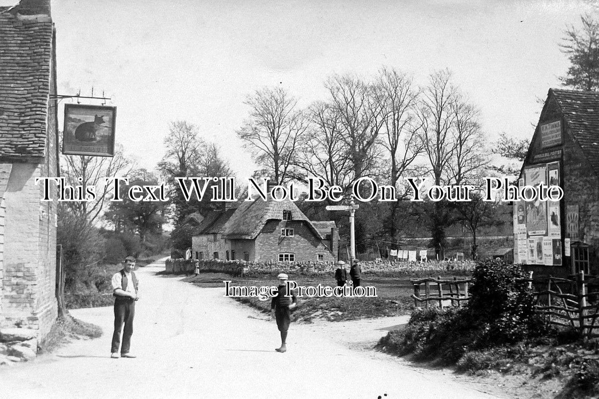 OX 87 - The Fox Public House, Tiddington, Oxfordshire