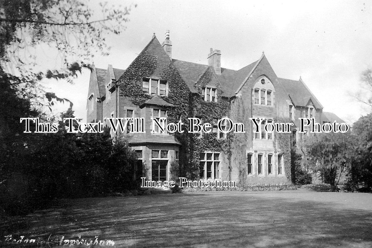 RU 108 - Large House, Uppingham, Rutland