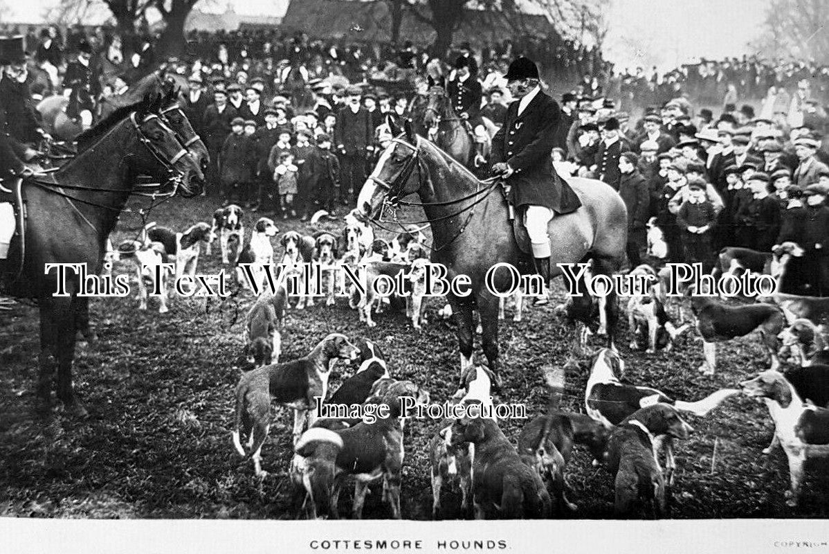 RU 282 - Cottesmore Hounds Hunt Meet, Rutland