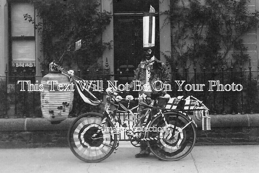 SC 1063 - Fancy Dress, Galashiels, Scotland c1907