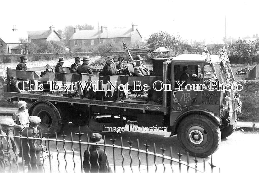 SC 1072 - Alyth Decorated Truck, Scotland