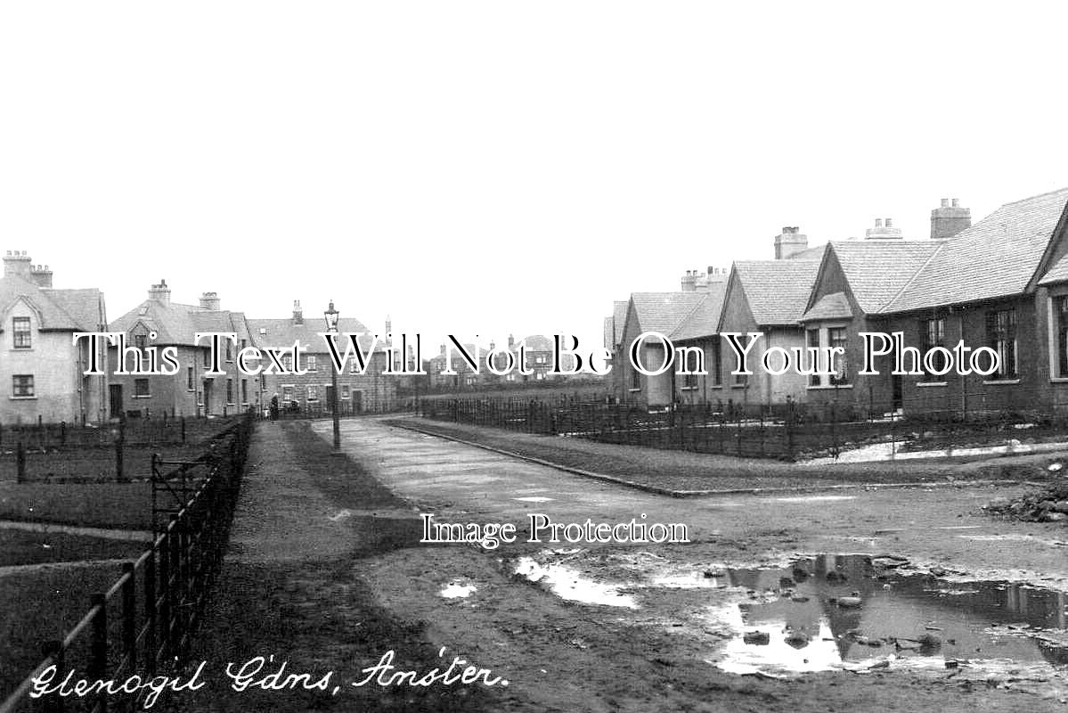 SC 1253 - Glenogil Gardens, Anstruther, Fife, Scotland c1932