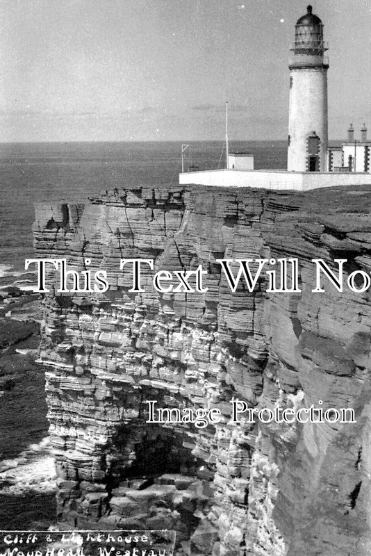 SC 1411 - Cliff & Lighthouse, Noup Head, Westray, Orkney, Scotland