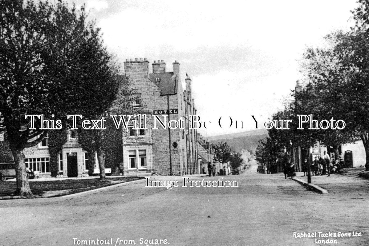 SC 2073 - Tomintoul From Square, Banffshire, Scotland