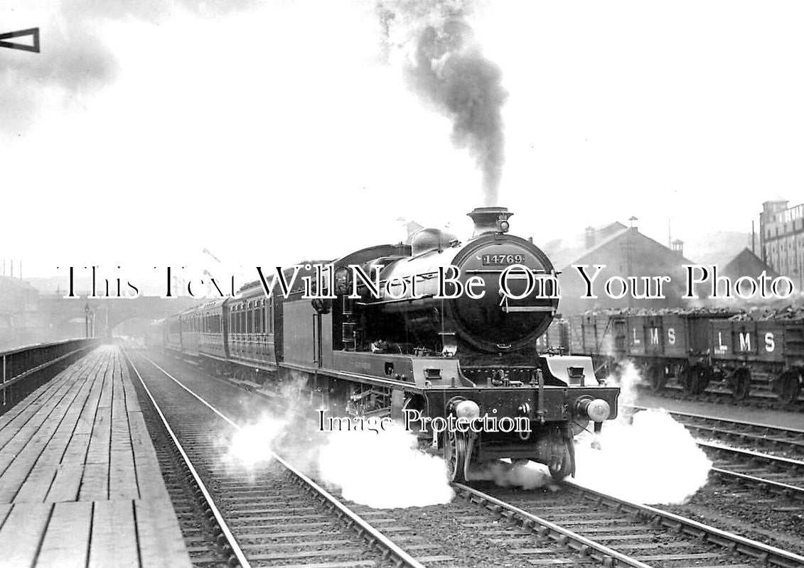 SC 211 - Perth Railway Station, Scotland