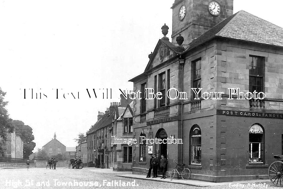 SC 2148 - High Street & Townhouse, Falkland, Scotland