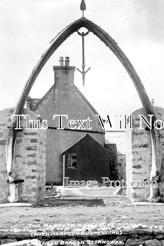 SC 2305 - The Mammoth Whalebone Arch, Lakefield Bragar Stornoway