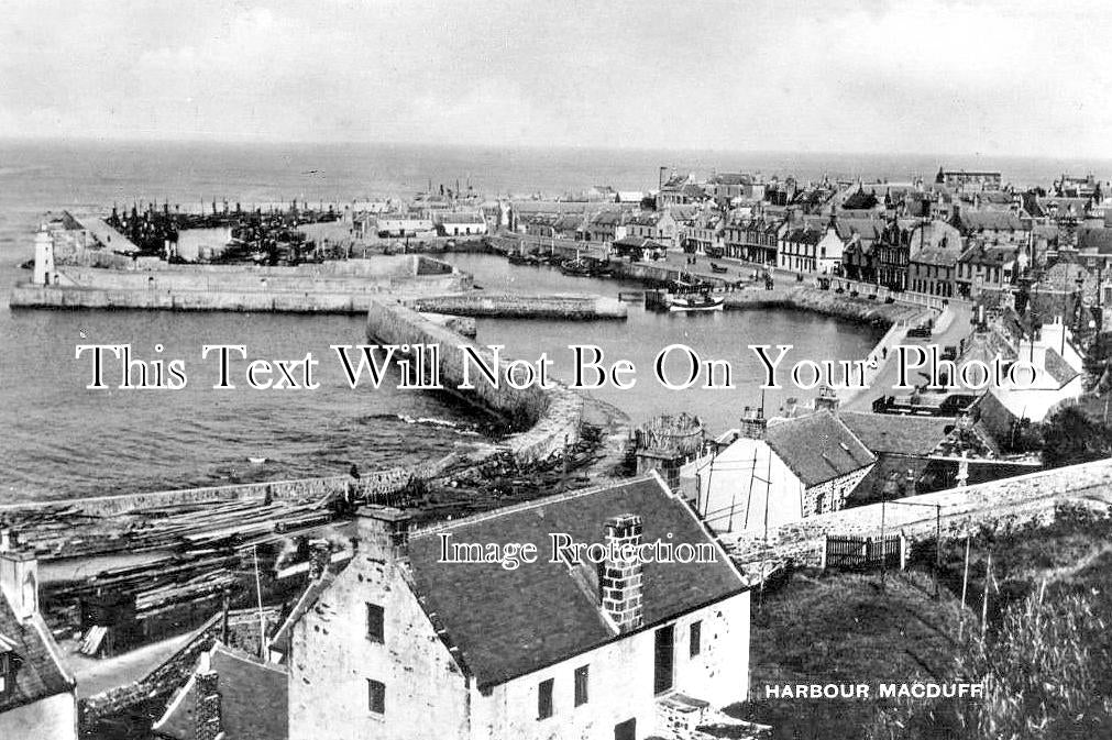 SC 3011 - Macduff Harbour, Banffshire, Scotland