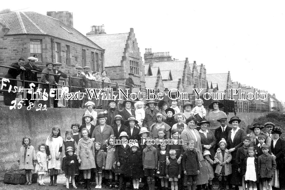 SC 3112 - Fish Sale, Port Seton, East Lothian, Scotland c1922