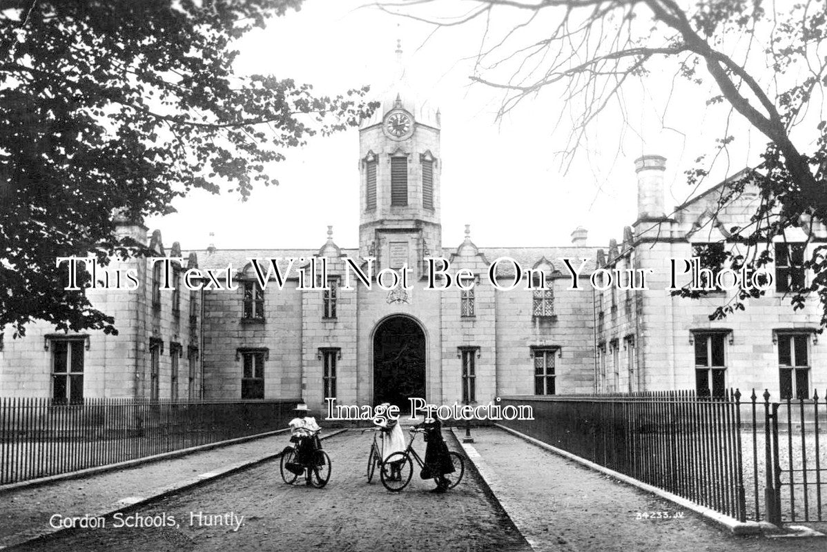 SC 3131 - Gordon Schools, Huntley, Aberdeenshire, Scotland
