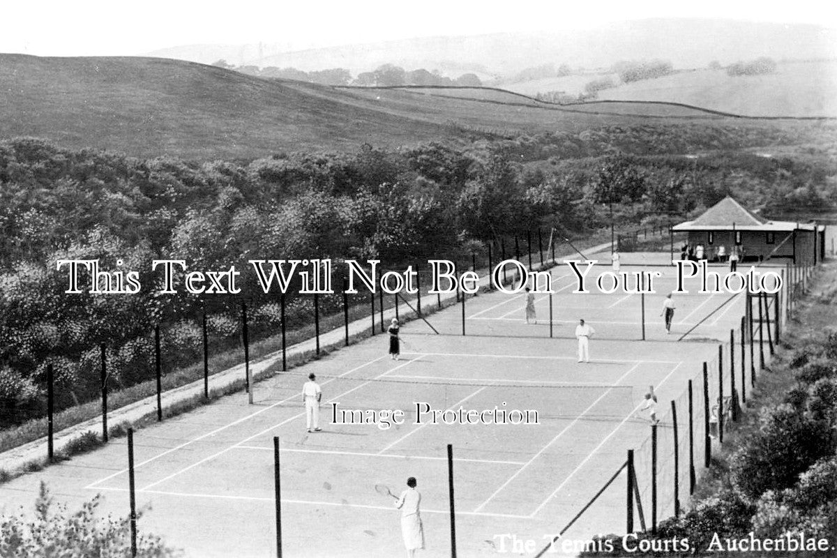 SC 3261 - The Tennis Courts, Auchenblae, Scotland