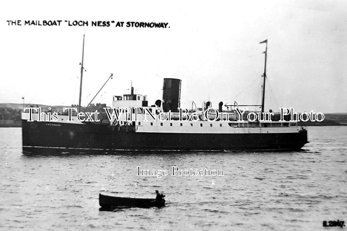 SC 3428 - The Mailboat Loch Ness At Stornoway, Scotland c1930