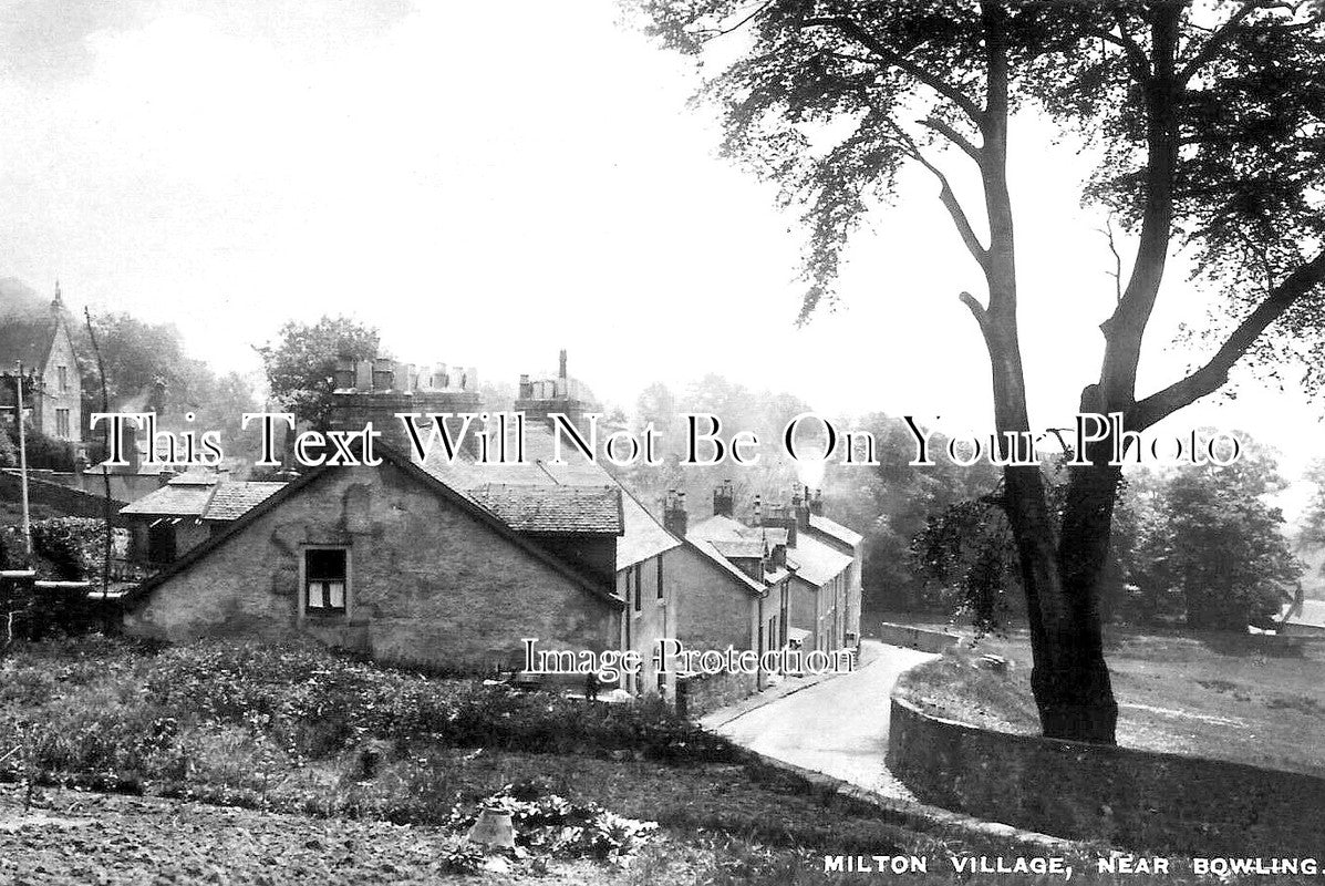 SC 3534 - Milton Village Near Bowling, Scotland